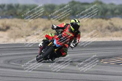 media/Oct-13-2025-Moto Forza (Mon) [[a66d839500]]/3-B Group/Session 3 (Turn 16)/